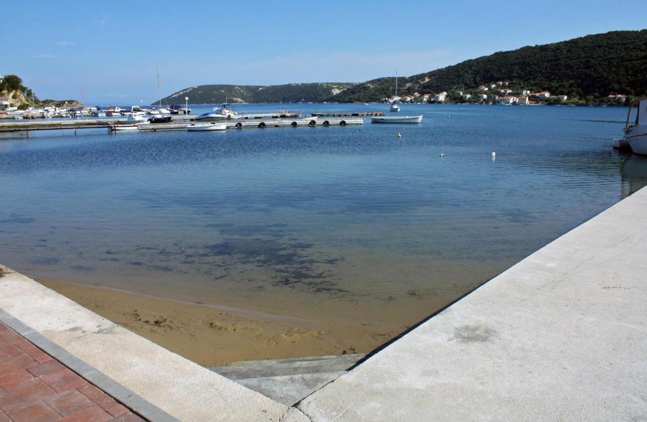 Apartment Supetarska Draga - Donja 5030A Exterior foto